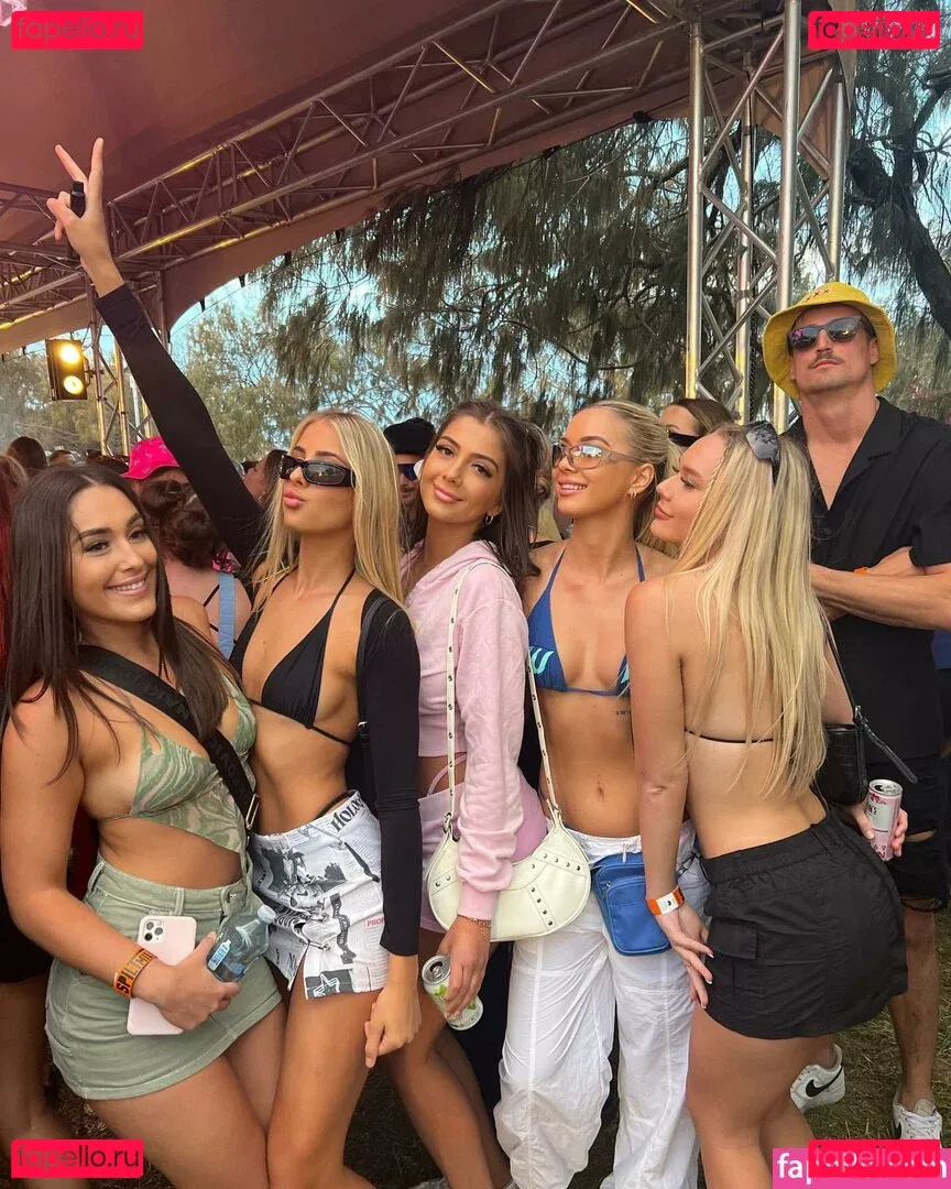 Kara Mia Van Pletzen Onlyfans Photo Gallery 