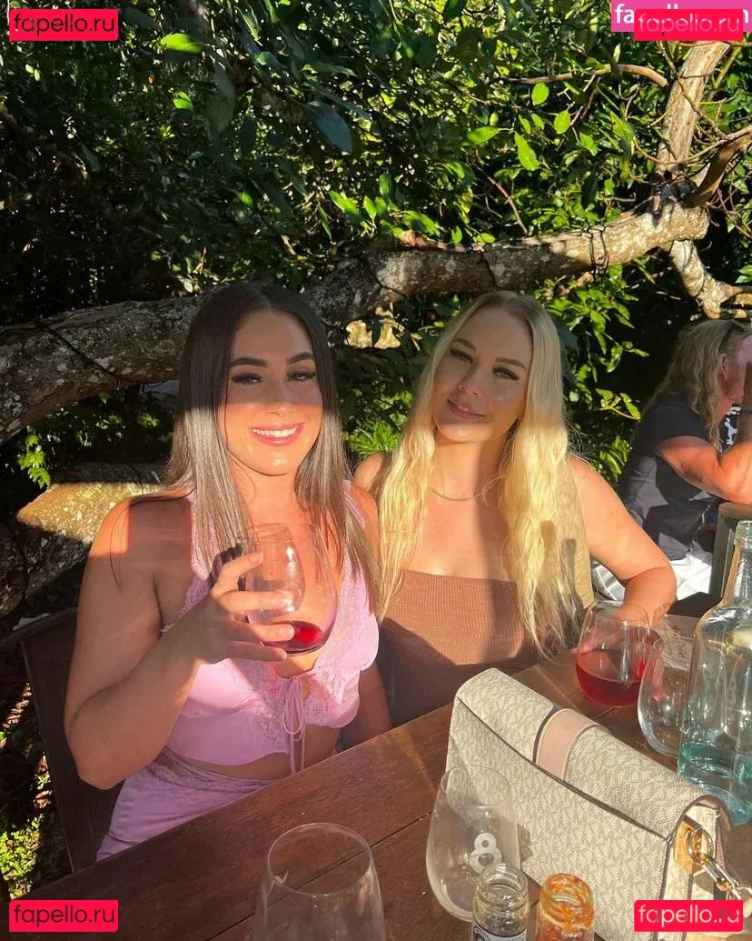 Kara Mia Van Pletzen Onlyfans Photo Gallery 