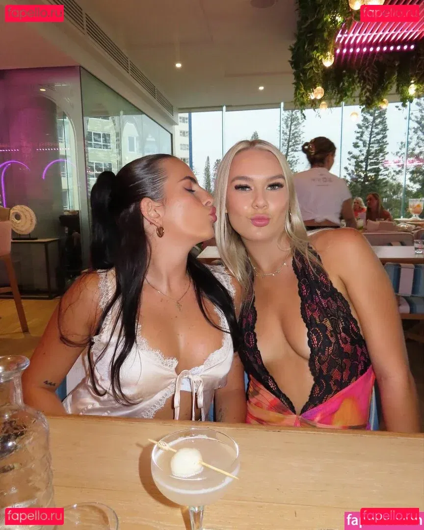 Kara Mia Van Pletzen Onlyfans Photo Gallery 