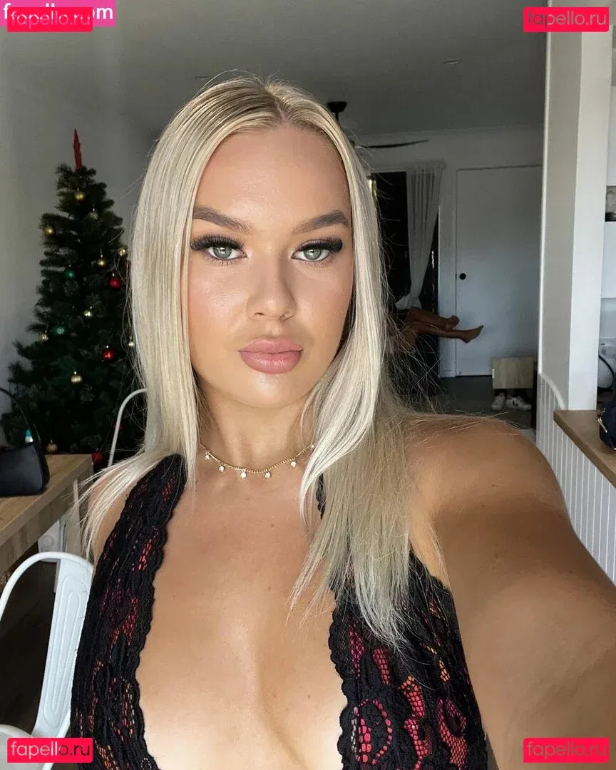 Kara Mia Van Pletzen Onlyfans Photo Gallery 