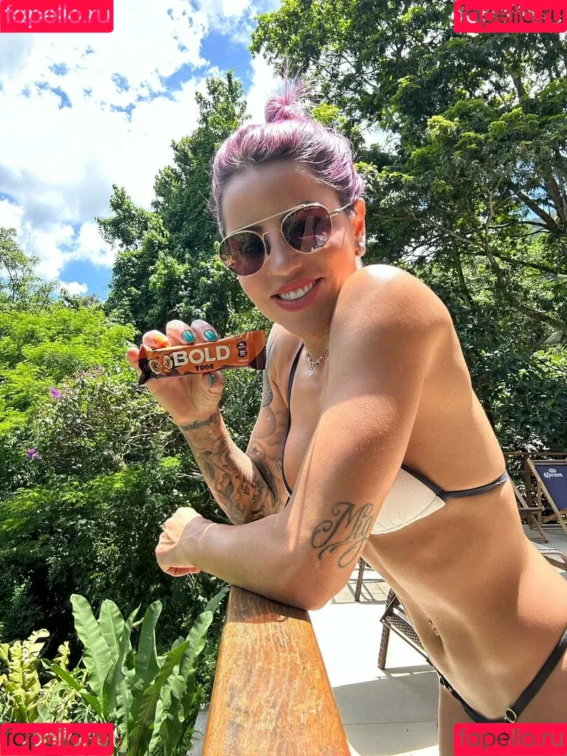 Leticia Bufoni Onlyfans Photo Gallery 