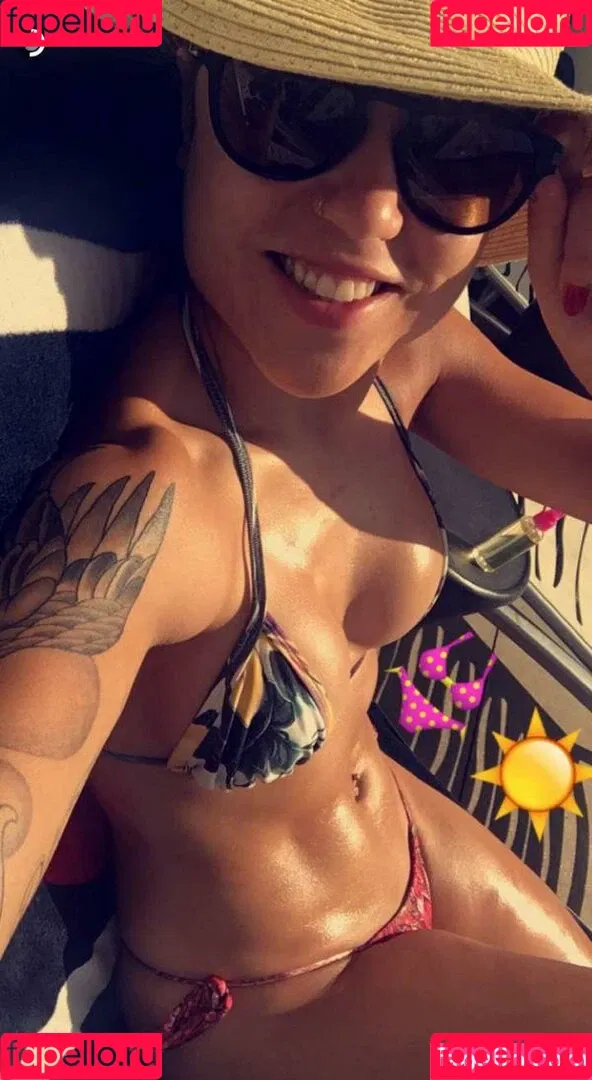 Leticia Bufoni Onlyfans Photo Gallery 