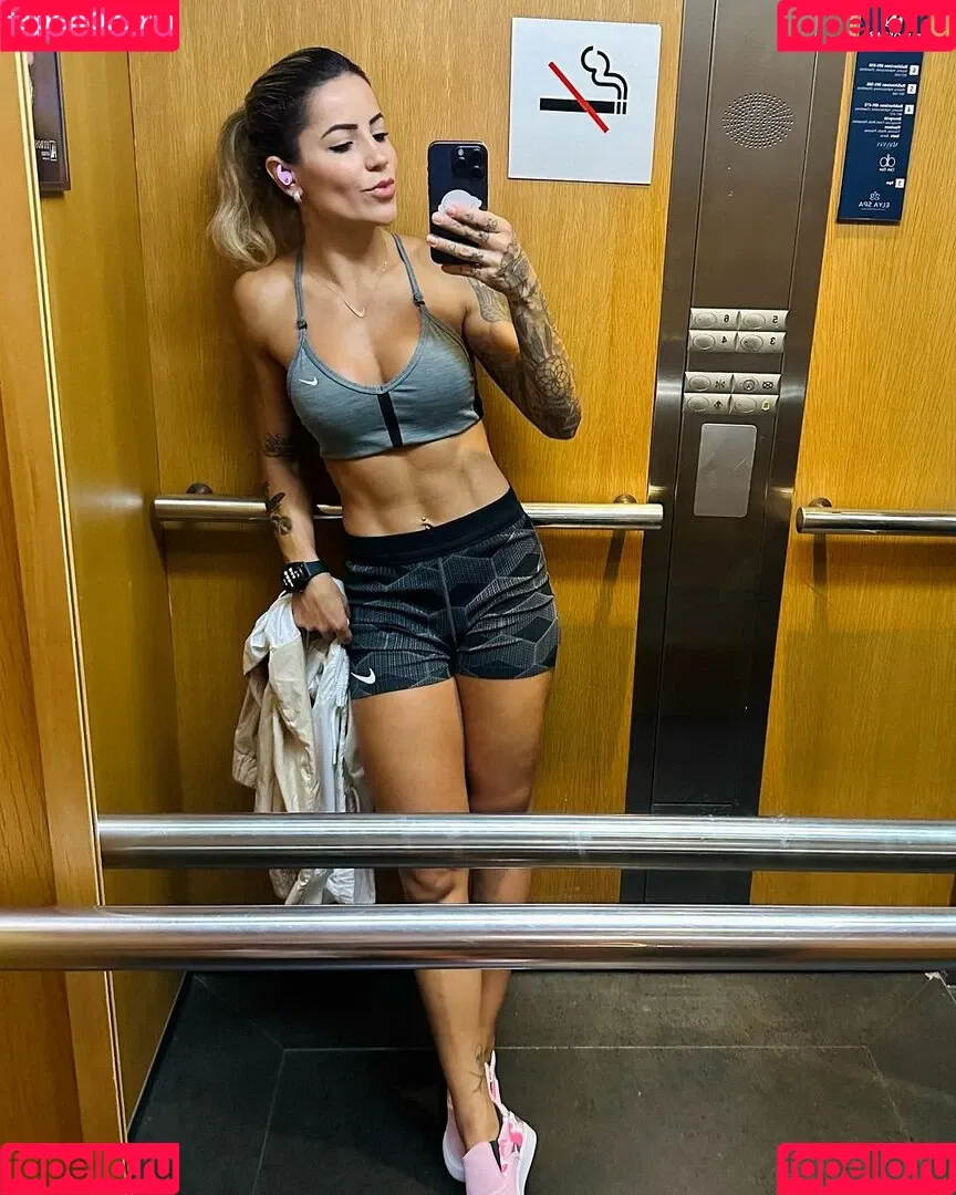 Leticia Bufoni Onlyfans Photo Gallery 