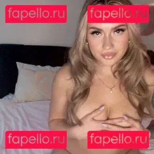 Chloecream18 Onlyfans Photo Gallery 