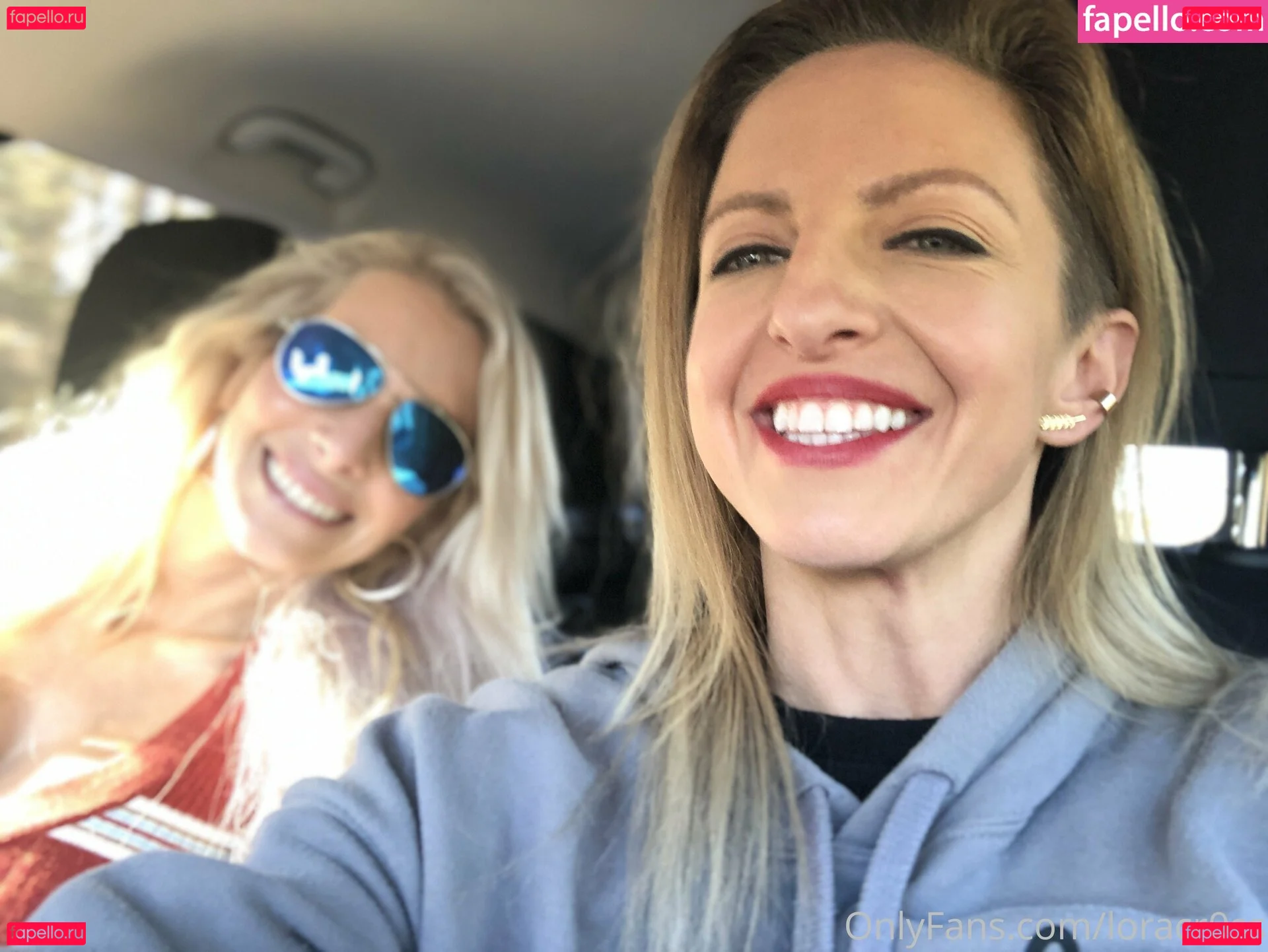 loracr0ss Onlyfans Photo Gallery 