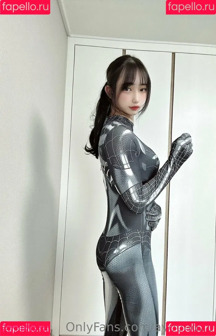 ayoung20 Onlyfans Photo Gallery 