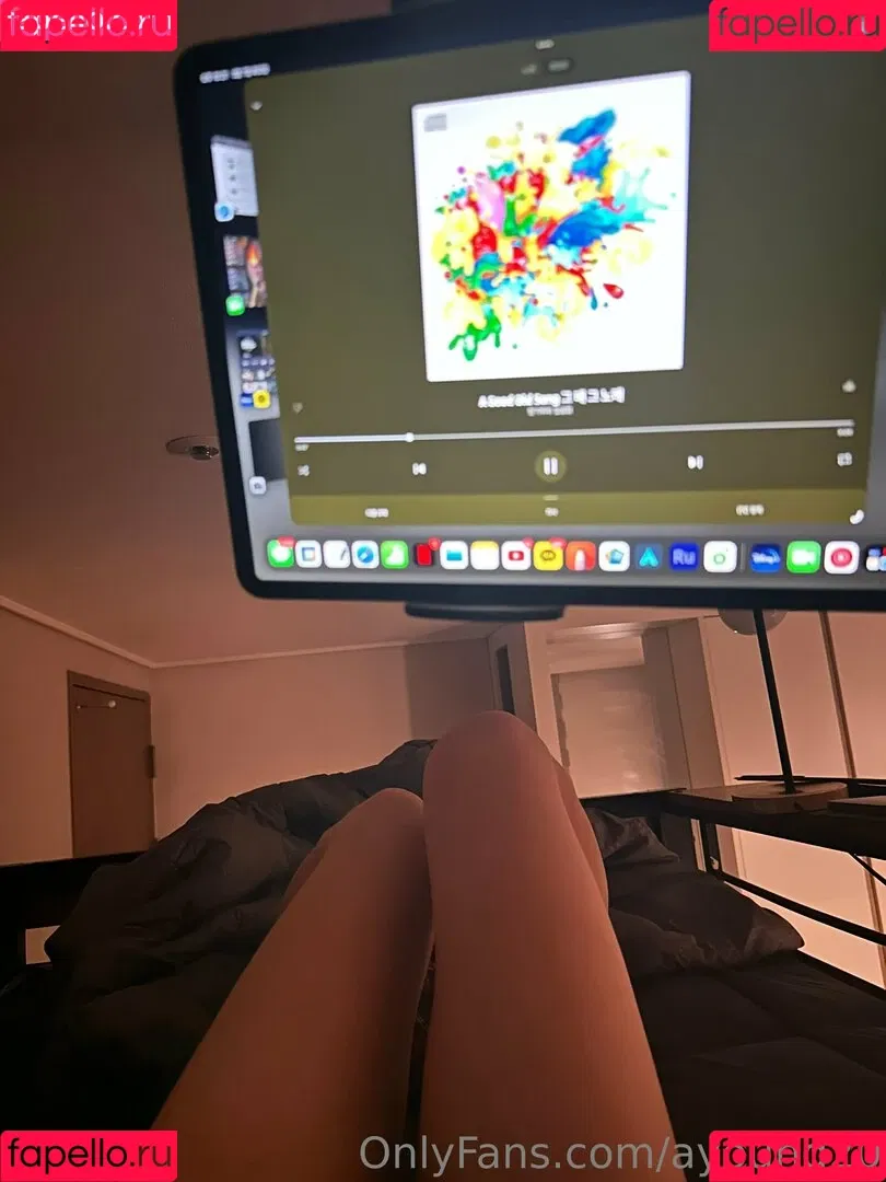 ayoung20 Onlyfans Photo Gallery 