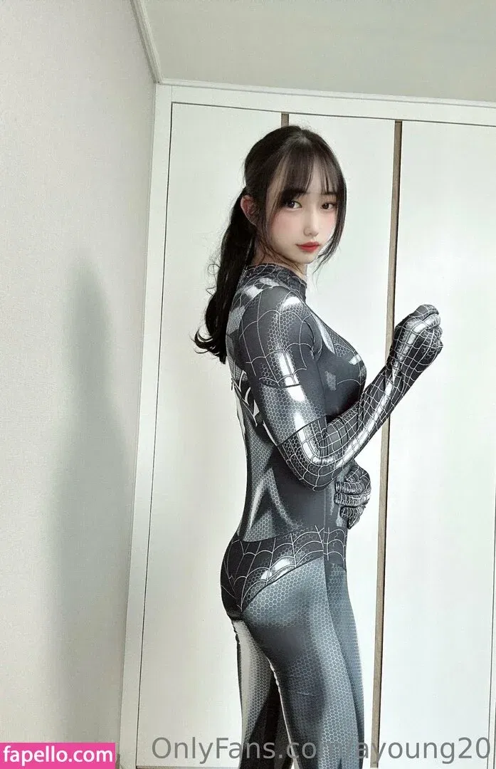 ayoung20 Onlyfans Photo Gallery 