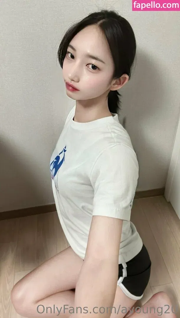 ayoung20 Onlyfans Photo Gallery 