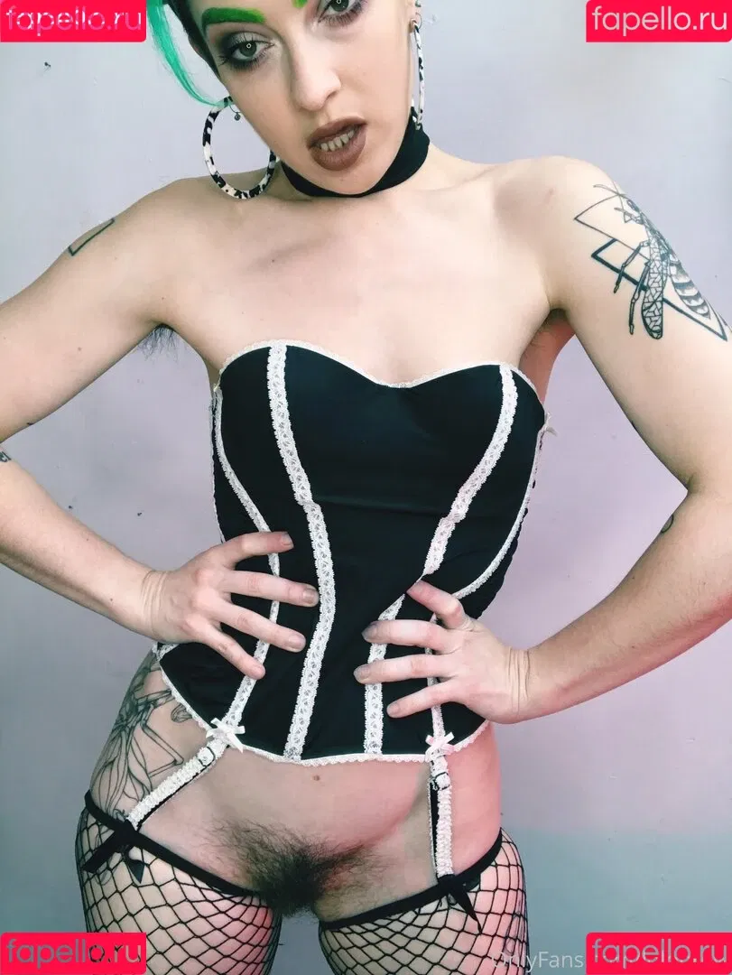 lolobrow Onlyfans Photo Gallery 