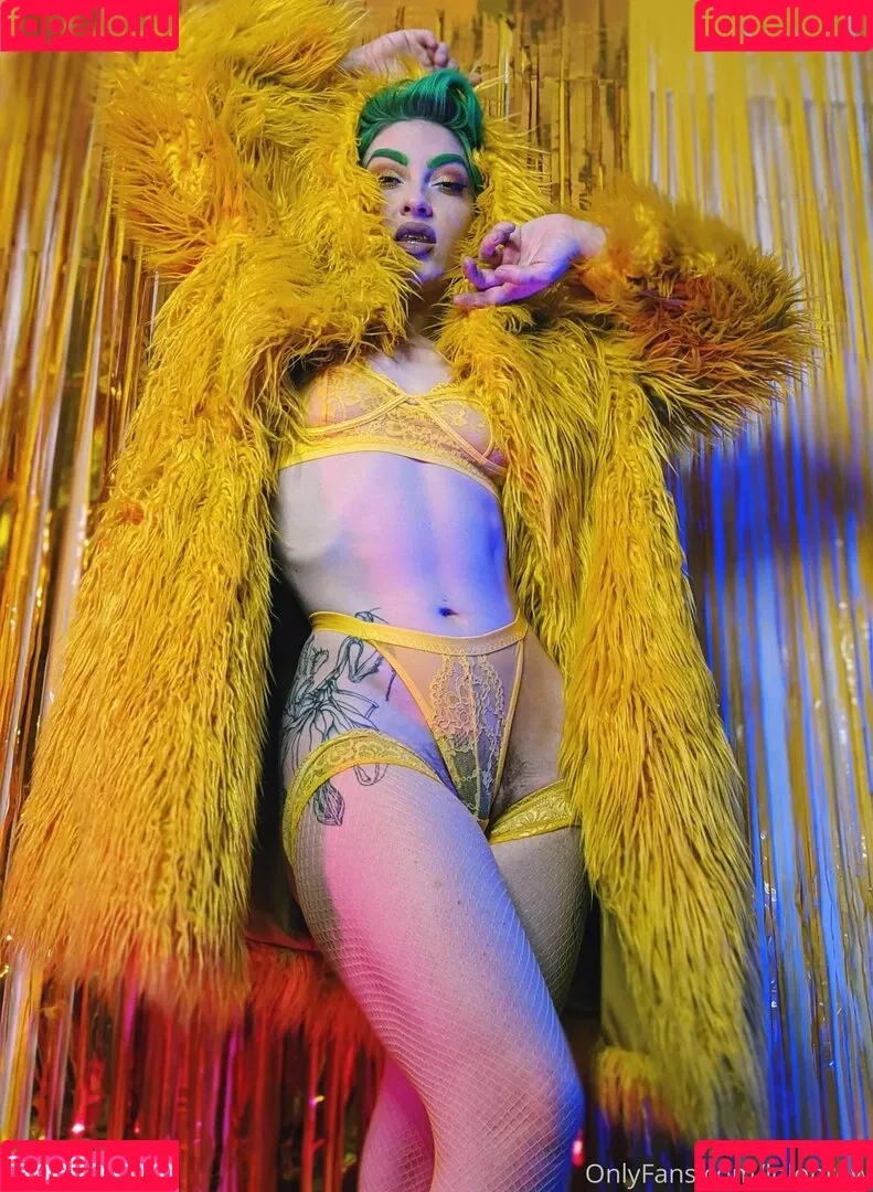 lolobrow Onlyfans Photo Gallery 