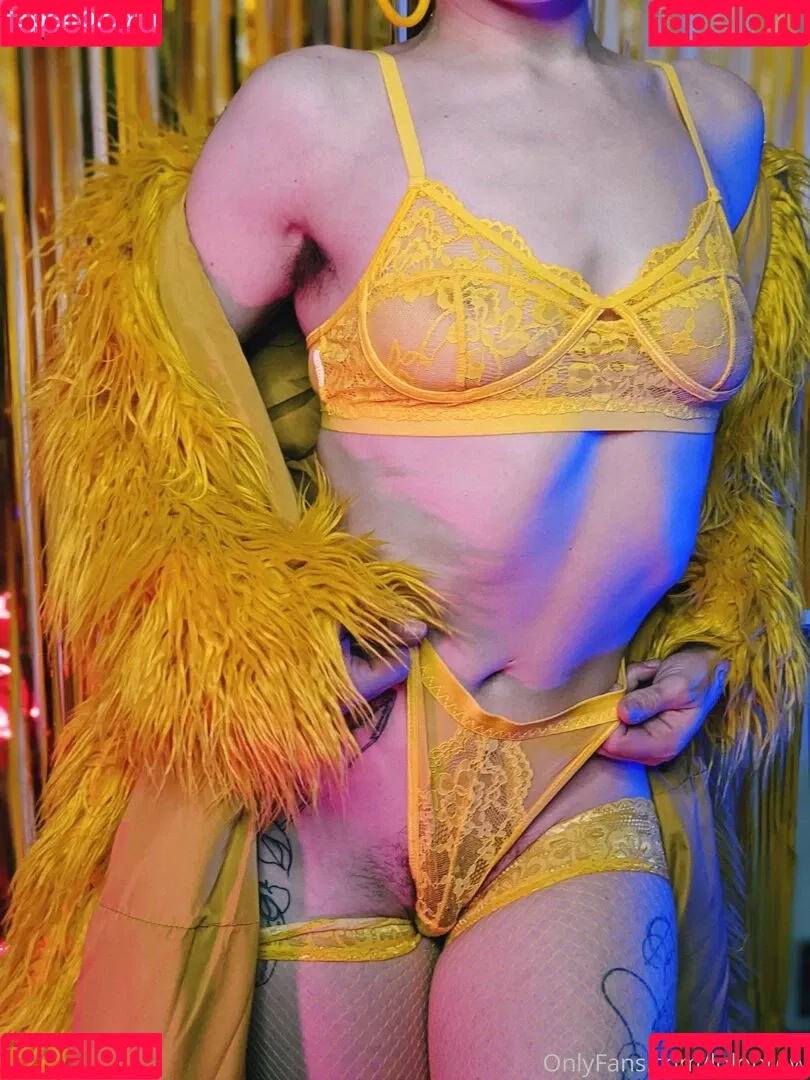 lolobrow Onlyfans Photo Gallery 