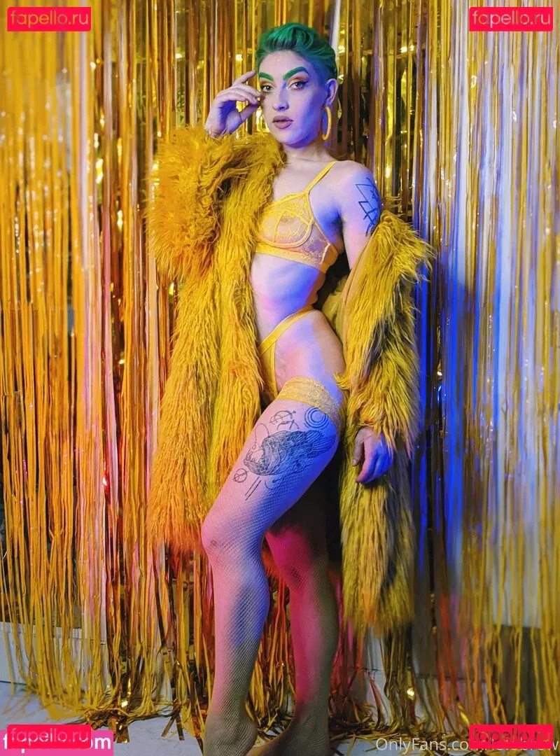 lolobrow Onlyfans Photo Gallery 