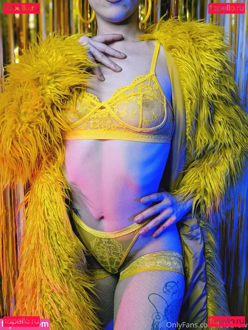 lolobrow Onlyfans Photo Gallery 