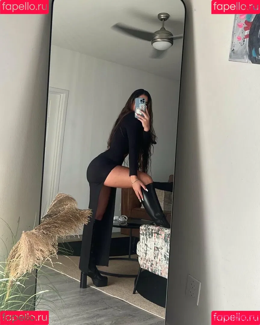 Isabella Ladera Onlyfans Photo Gallery 