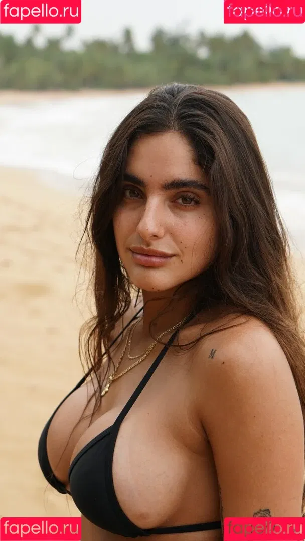 Isabella Ladera Onlyfans Photo Gallery 