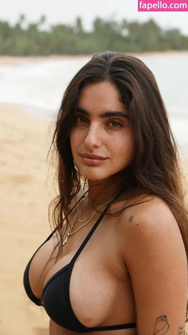 Isabella Ladera Onlyfans Photo Gallery 