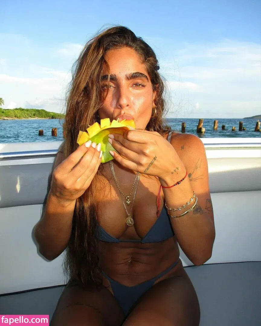 Isabella Ladera Onlyfans Photo Gallery 