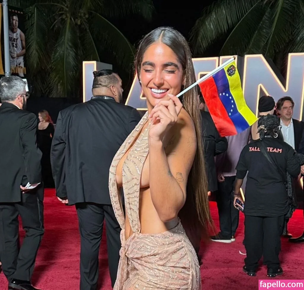 Isabella Ladera Onlyfans Photo Gallery 