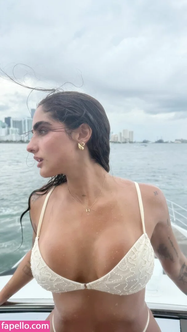 Isabella Ladera Onlyfans Photo Gallery 