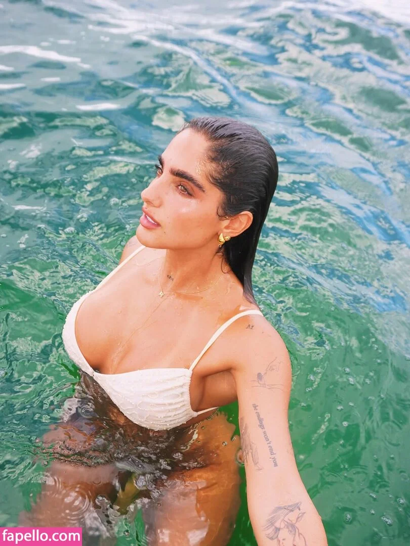 Isabella Ladera Onlyfans Photo Gallery 