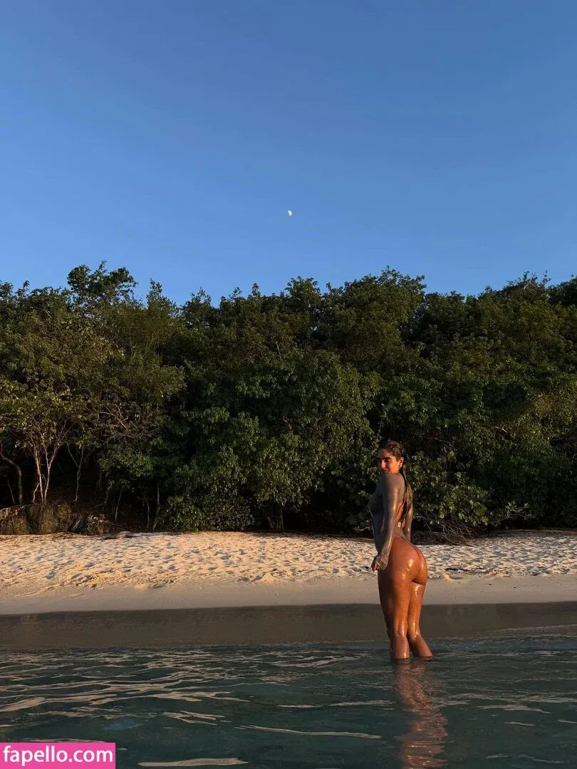 Isabella Ladera Onlyfans Photo Gallery 