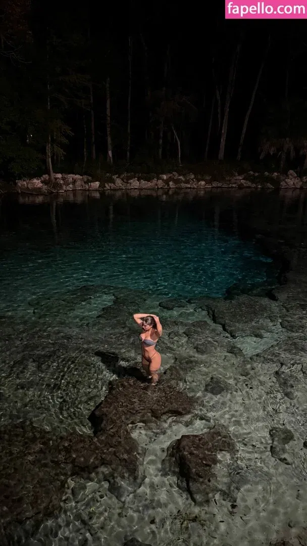 Isabella Ladera Onlyfans Photo Gallery 