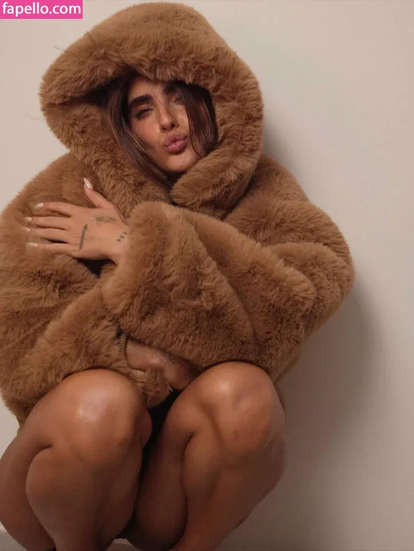 Isabella Ladera Onlyfans Photo Gallery 