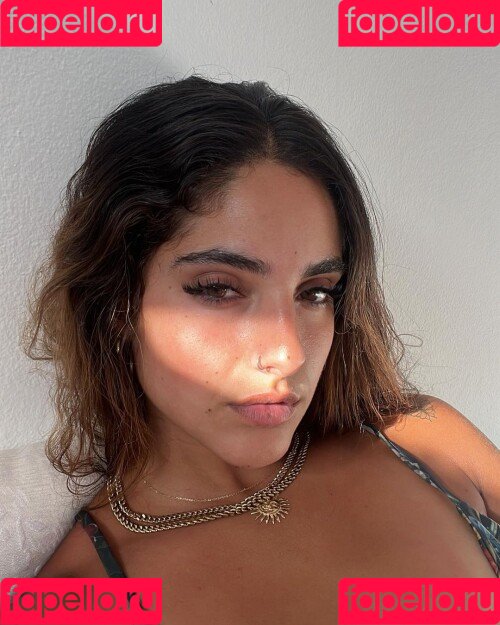 Isabella Ladera Onlyfans Photo Gallery 