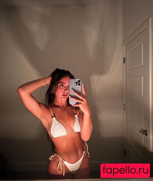 Isabella Ladera Onlyfans Photo Gallery 