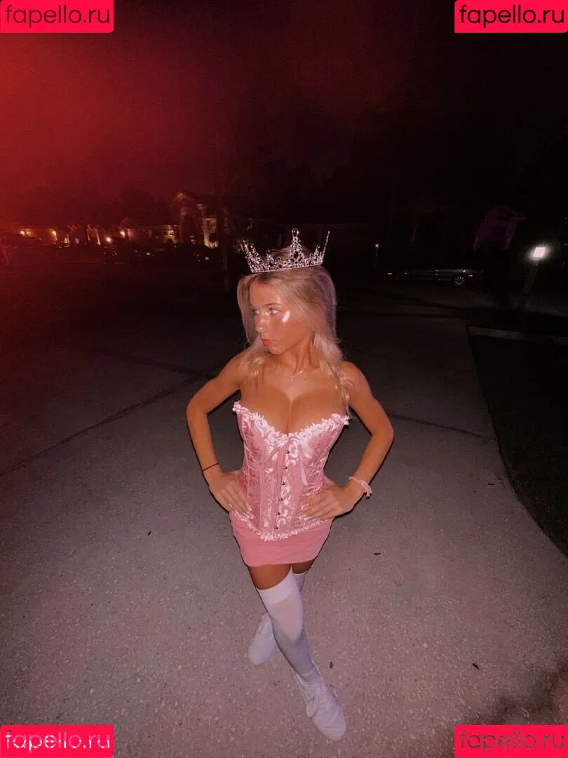ari_booooooooooo Onlyfans Photo Gallery 