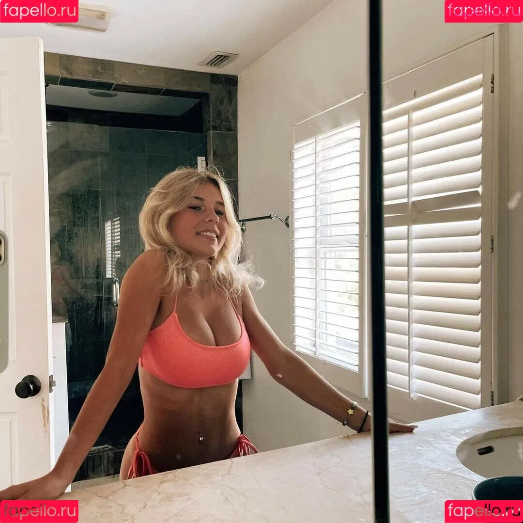 ari_booooooooooo Onlyfans Photo Gallery 