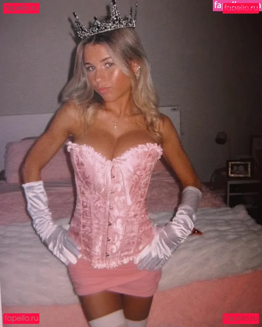 ari_booooooooooo Onlyfans Photo Gallery 