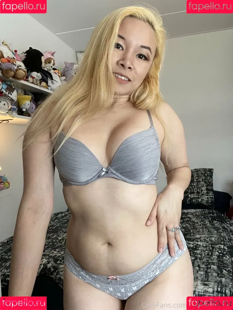 Celeste Orchid Onlyfans Photo Gallery 