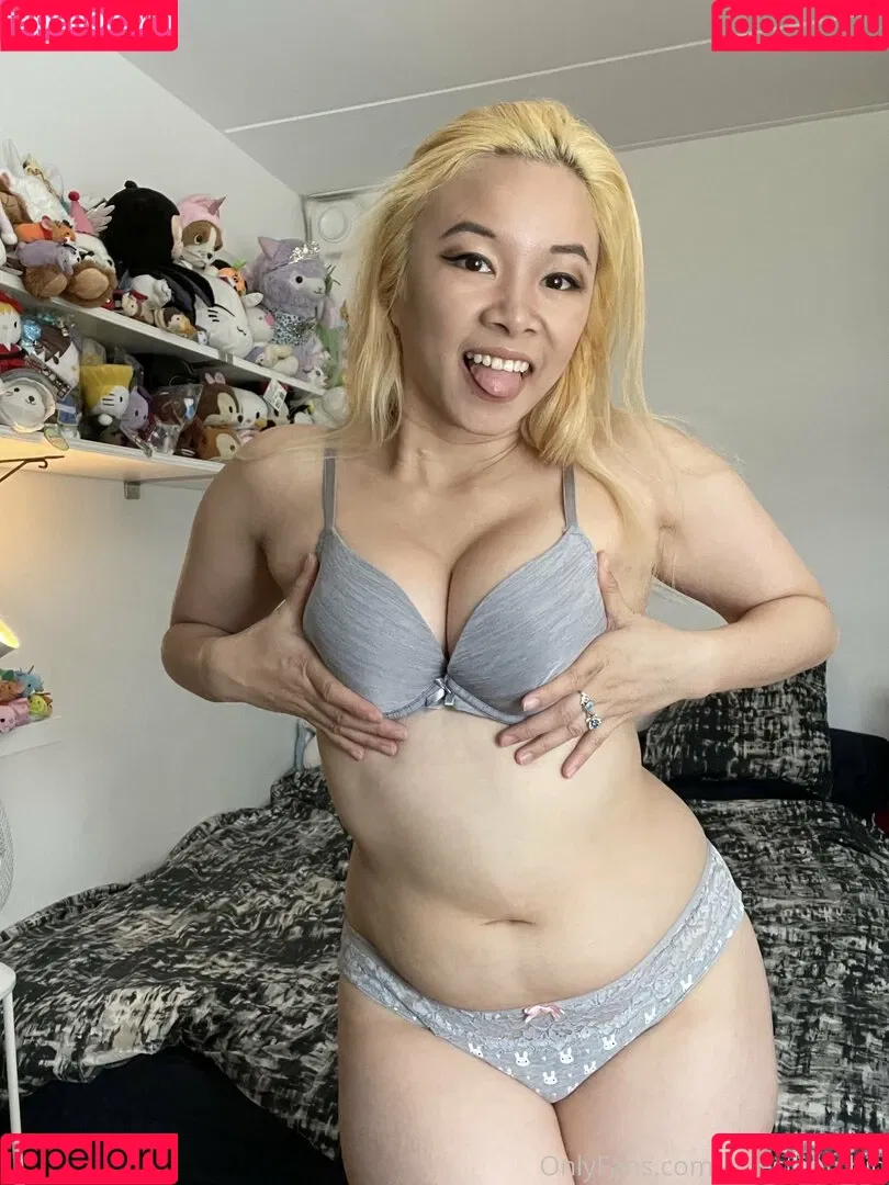 Celeste Orchid Onlyfans Photo Gallery 