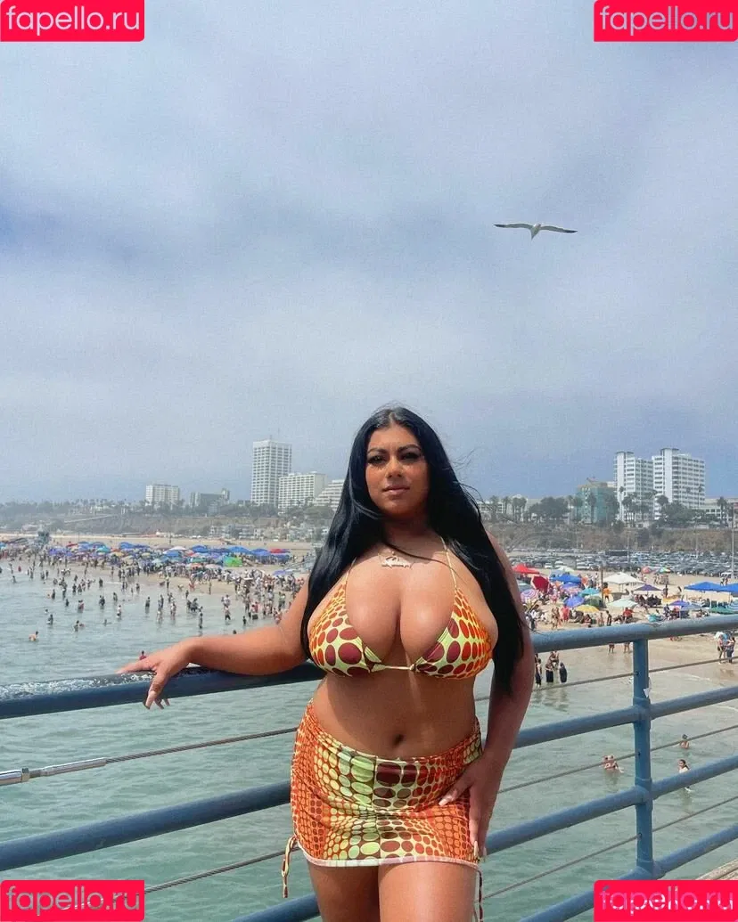 Dulce Castaneda Onlyfans Photo Gallery 