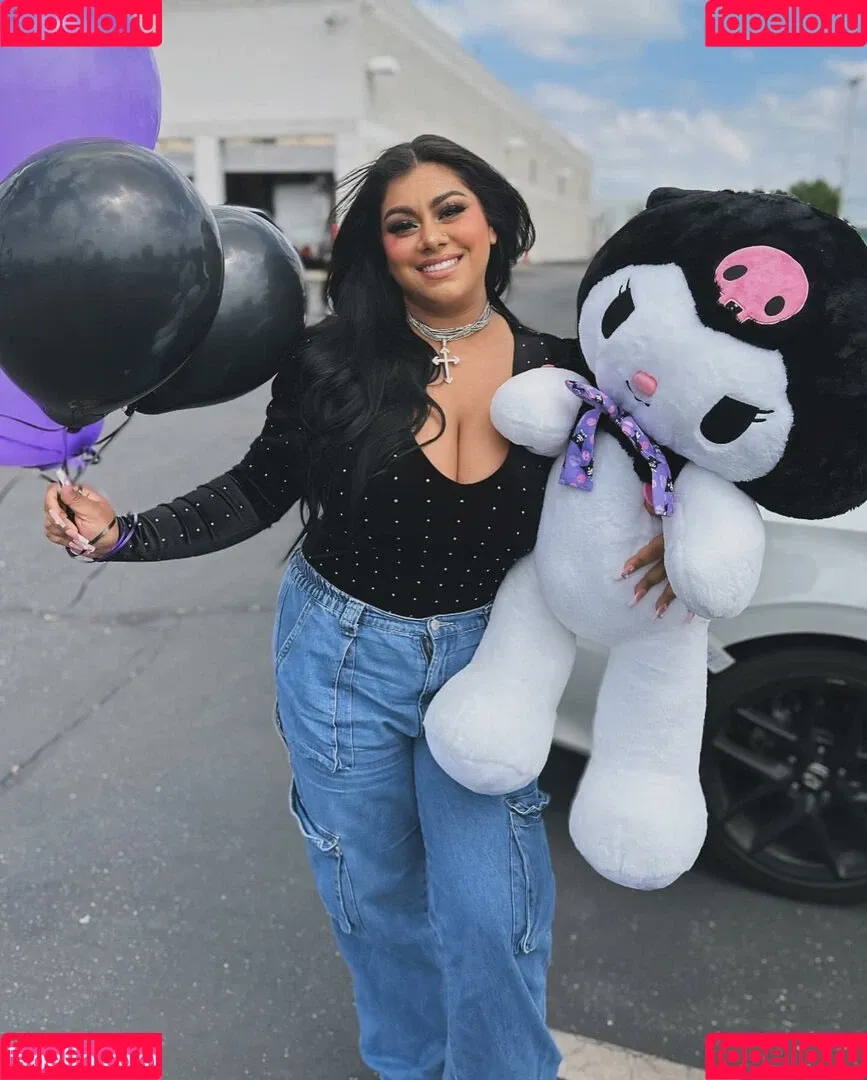 Dulce Castaneda Onlyfans Photo Gallery 