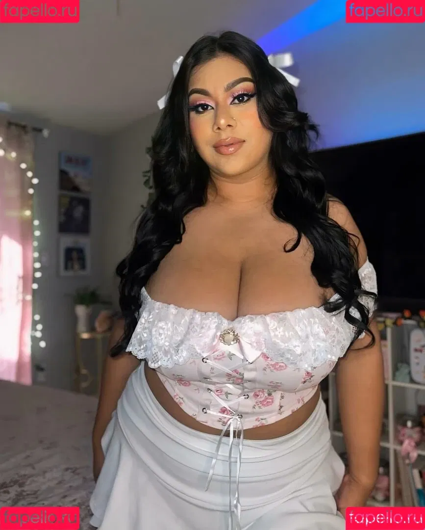 Dulce Castaneda Onlyfans Photo Gallery 