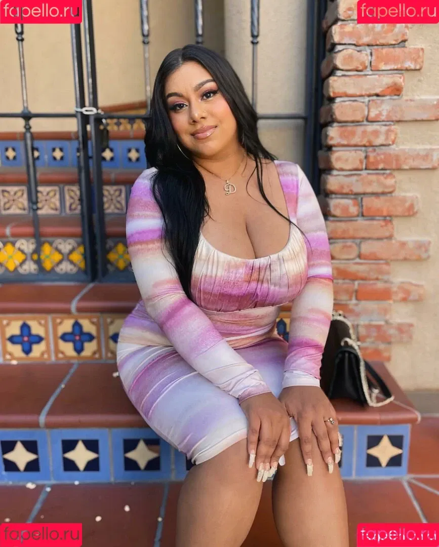 Dulce Castaneda Onlyfans Photo Gallery 