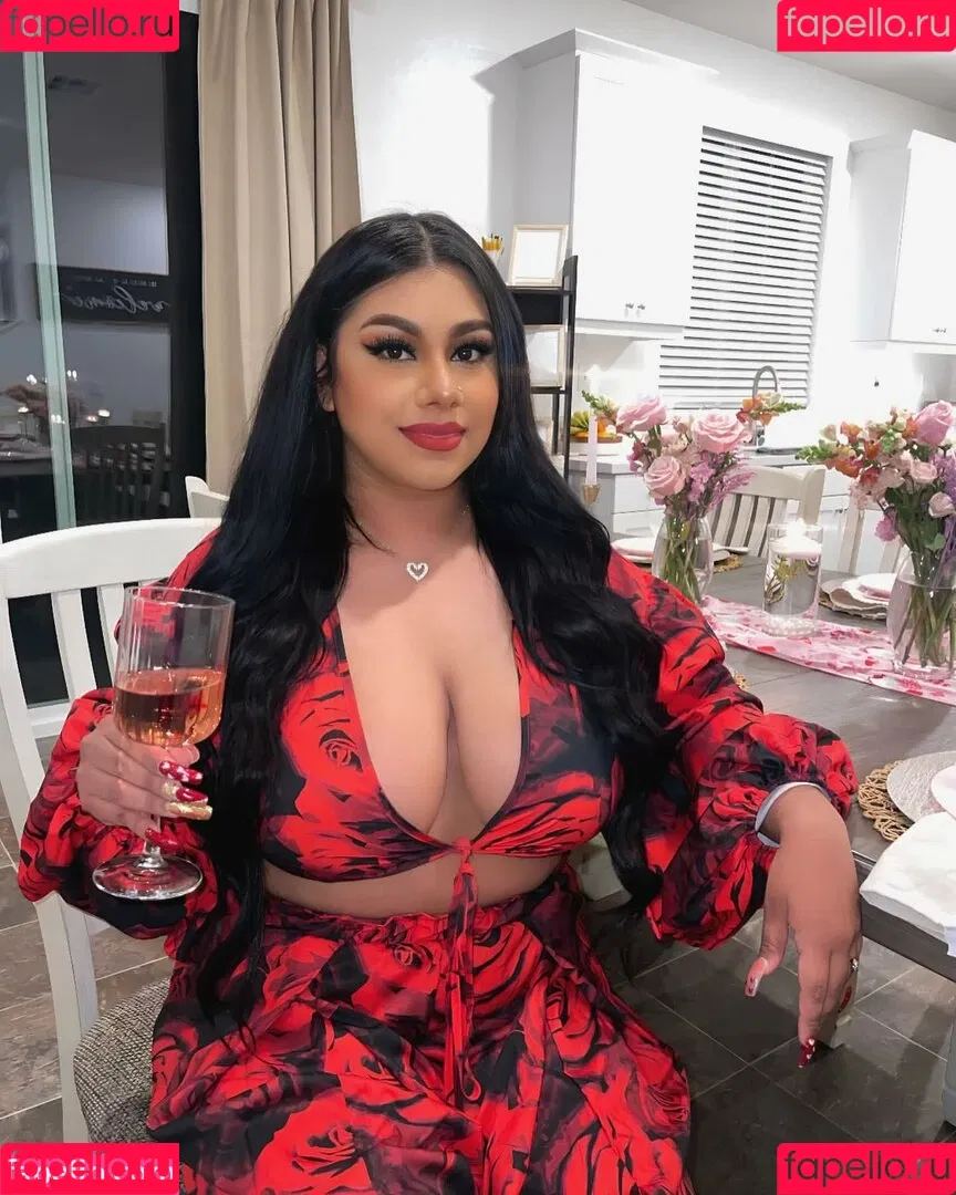 Dulce Castaneda Onlyfans Photo Gallery 