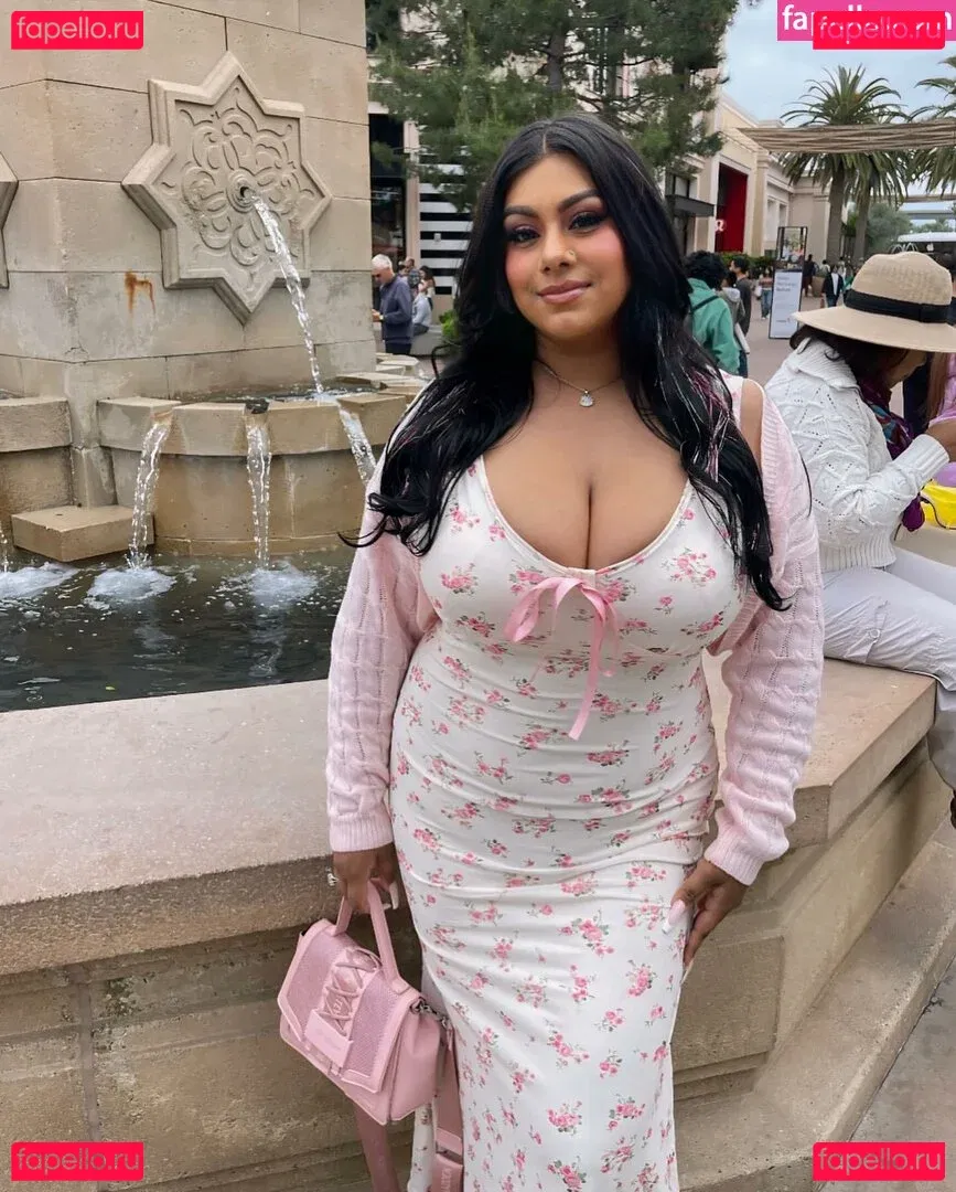 Dulce Castaneda Onlyfans Photo Gallery 