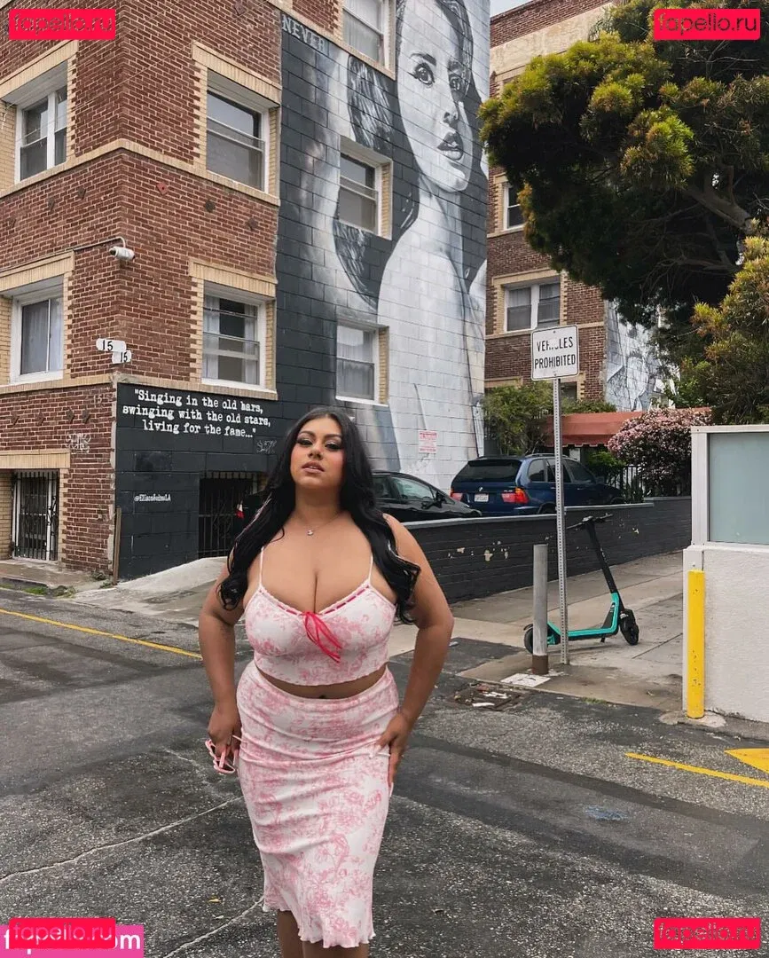 Dulce Castaneda Onlyfans Photo Gallery 