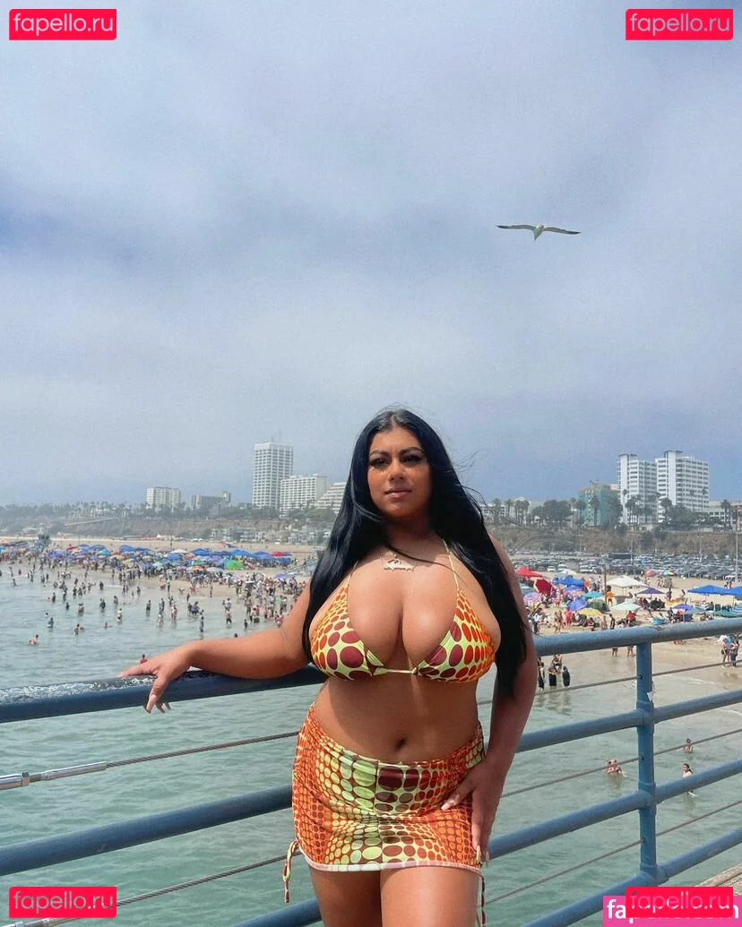 Dulce Castaneda Onlyfans Photo Gallery 