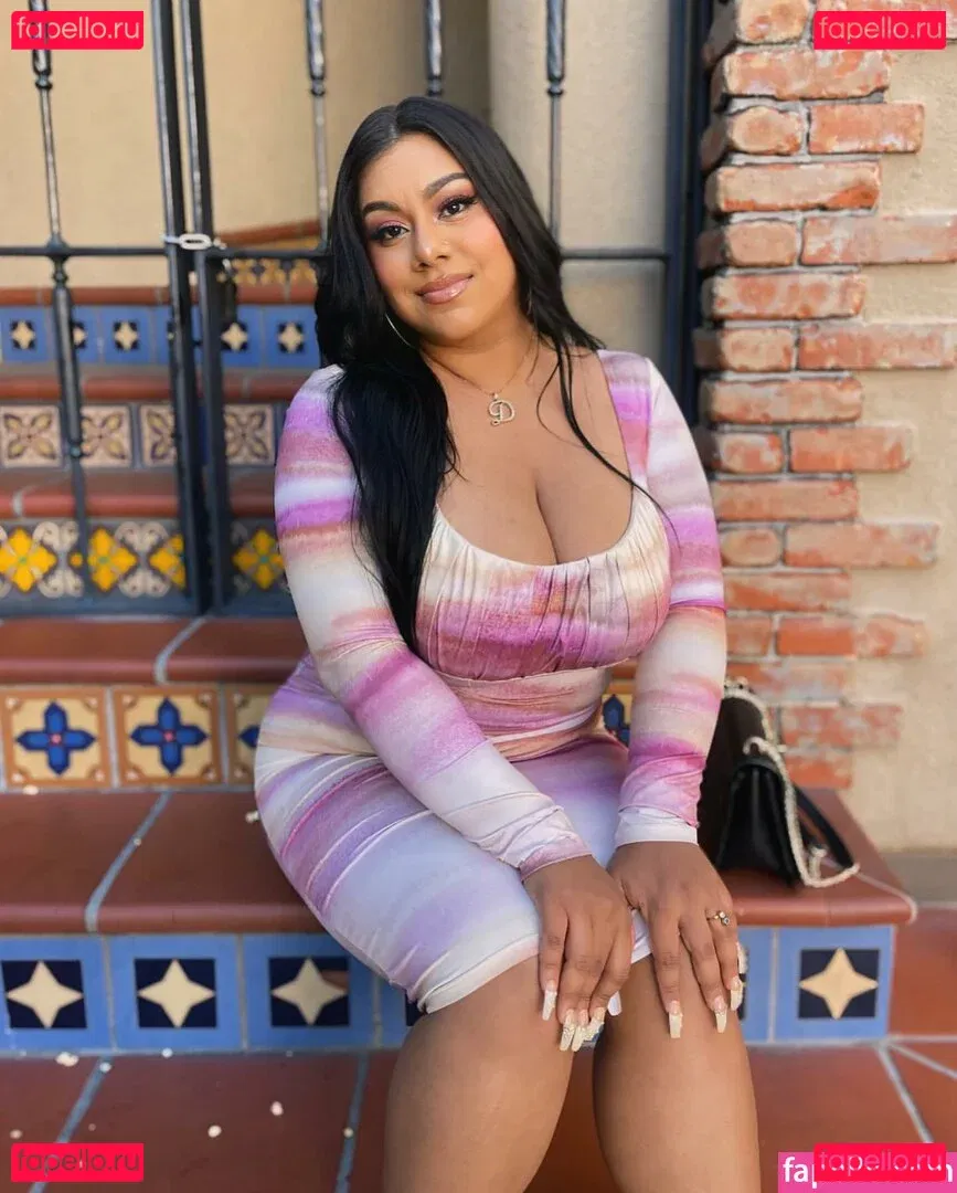 Dulce Castaneda Onlyfans Photo Gallery 