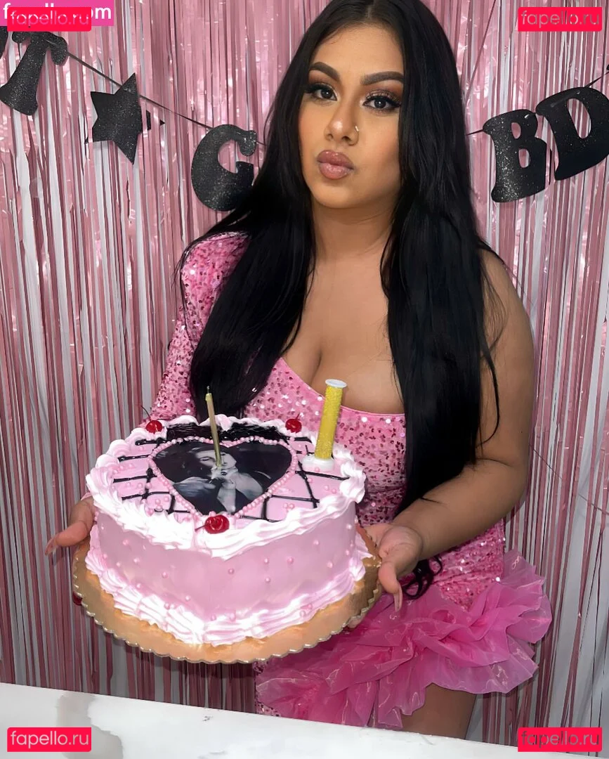 Dulce Castaneda Onlyfans Photo Gallery 