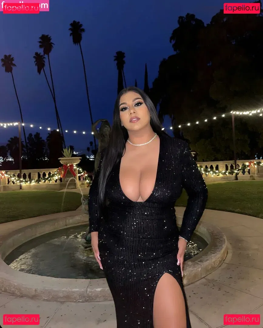 Dulce Castaneda Onlyfans Photo Gallery 