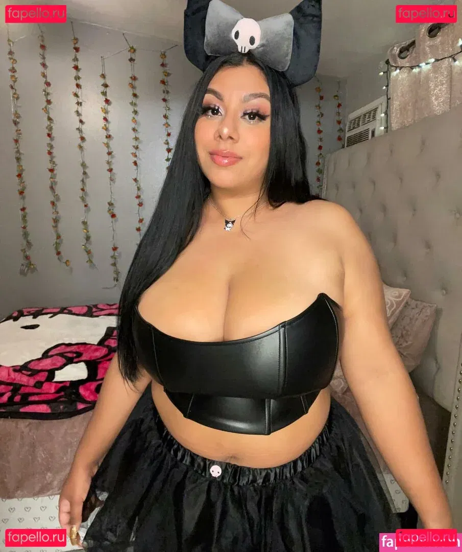 Dulce Castaneda Onlyfans Photo Gallery 