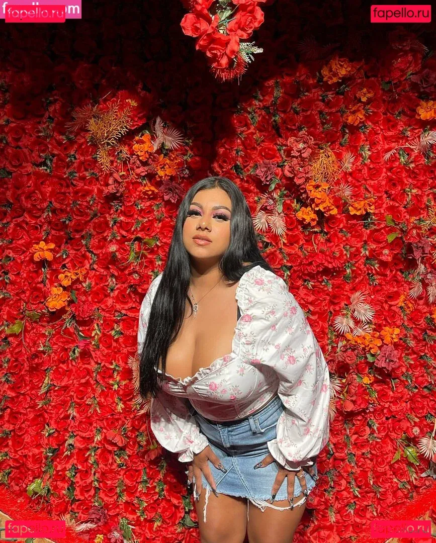 Dulce Castaneda Onlyfans Photo Gallery 