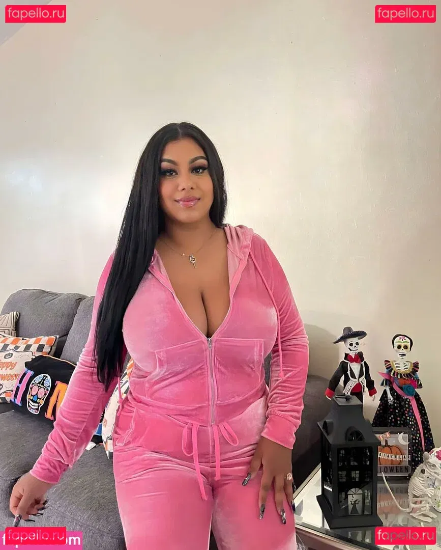 Dulce Castaneda Onlyfans Photo Gallery 