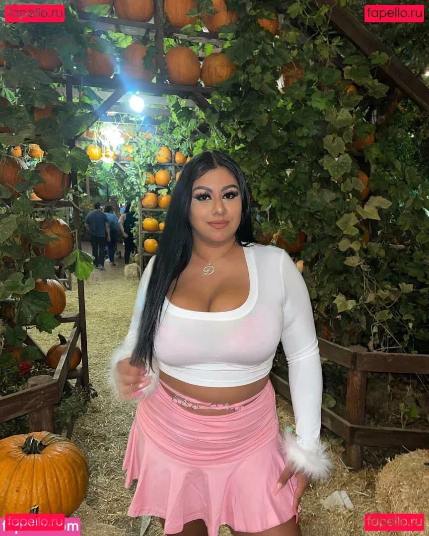 Dulce Castaneda Onlyfans Photo Gallery 